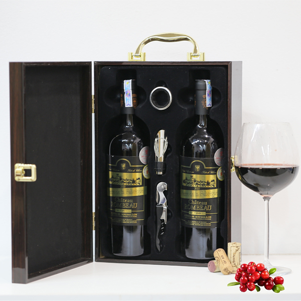 Cặp 2 chai vang Pháp Fabregue và hộp gỗ đôi sơn mài đồng bộ