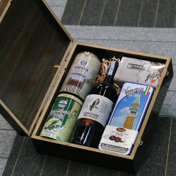 Hộp gỗ Premium Wine + Vang Ý Contrada cao cấp