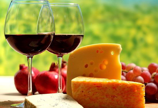 Sự kết hợp tuyệt vời món ăn với rượu vang đỏ Pinot Noir