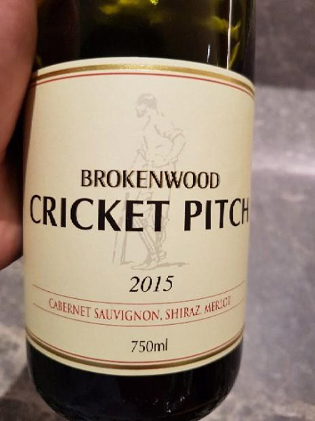 Rượu Vang Úc Brokenwood 'Cricket Pitch'