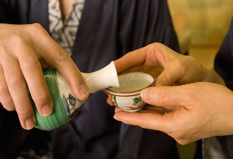 Khám phá những sự thật thú vị về dòng rượu sake