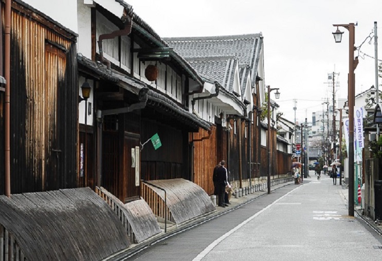 Khám phá vùng rượu sake Fushimi nổi tiếng