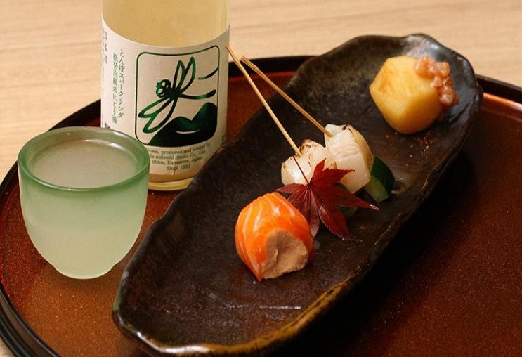 2 yếu tố “vàng” khi kết hợp rượu sake và món ăn