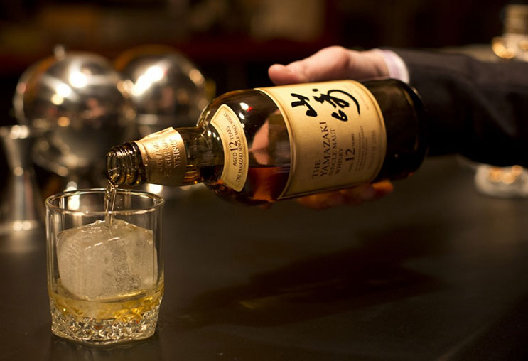 Whisky Nhật - Hibiki whisky
