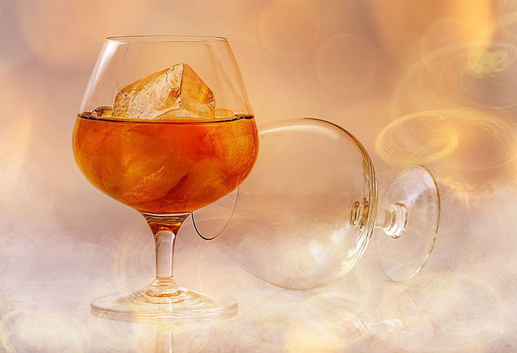 Lý do rượu whisky Nhật ngon hơn khi thêm nước